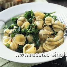 Orecchiette (pasta del sur de Italia) sin gluten