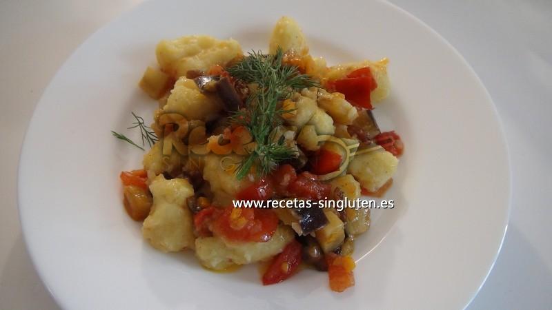 Ñoquis de patatas con salsa vegetariana sin gluten